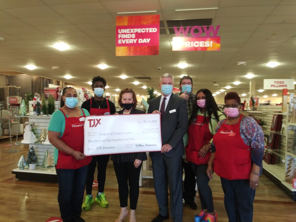 HomeGoods team members get the thumbs up from Area Manager Warren Lucas as they present a $2,500 grant for PPE for Hospice of Charles County to Hospice of the Chesapeake CAO Shauna Chabot and Acting CEO Mike Brady on Friday, Nov. 6.