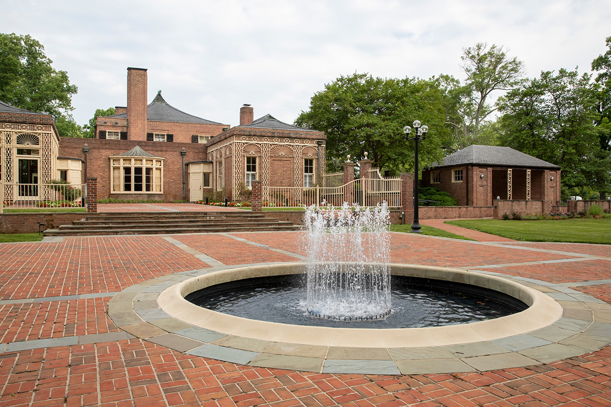 Newton White Mansion Photographed: 2019 By: Cassi Hayden